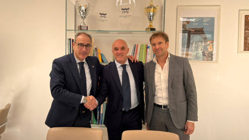 Commissario Straordinario Gen. B. CC ( r ) Gianni Cuneo , il Segretario Generale Salvatore Sanzo e Luca Massaccesi, Presidente dell’Osservatorio Nazionale sul Bullismo e sul Disagio Giovanile