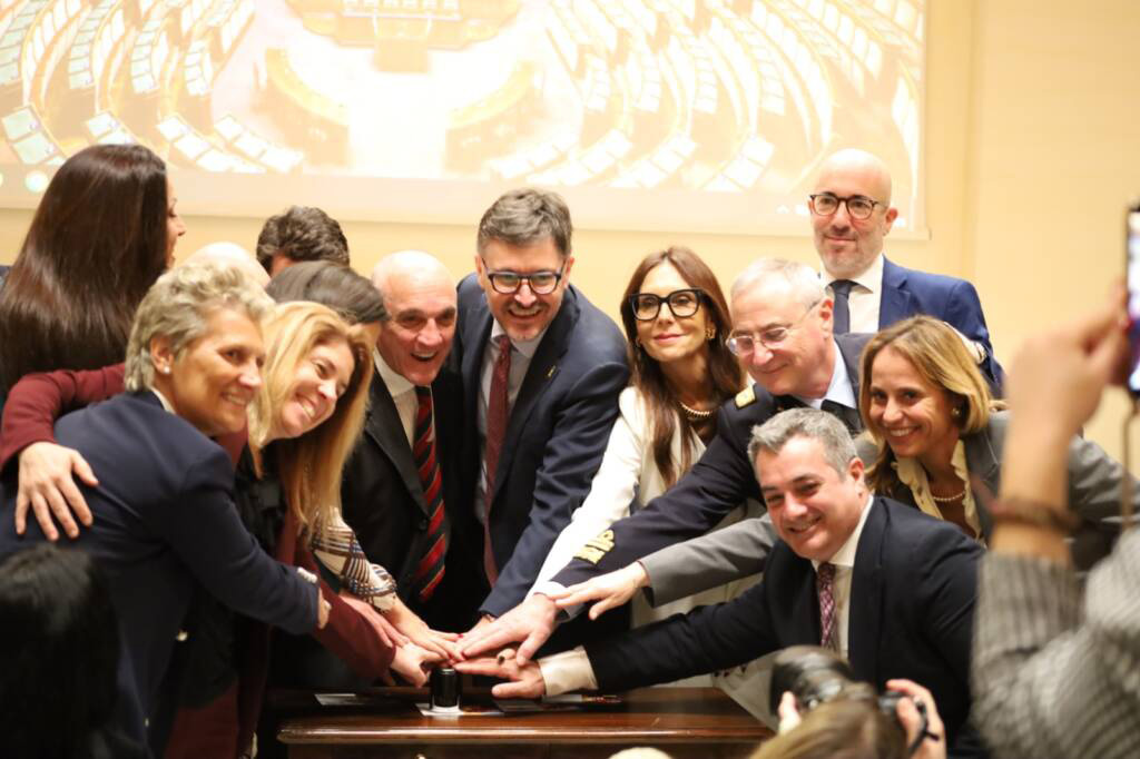 ONBD riceve folder filatelico al Senato per prevenzione bullismo