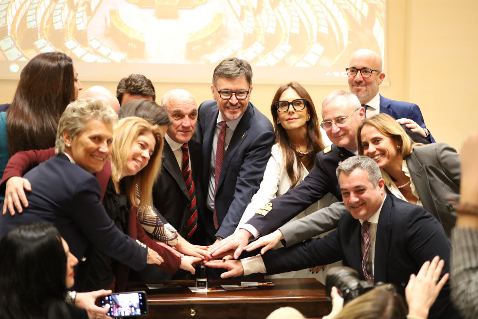 ONBD riceve folder filatelico al Senato per prevenzione bullismo