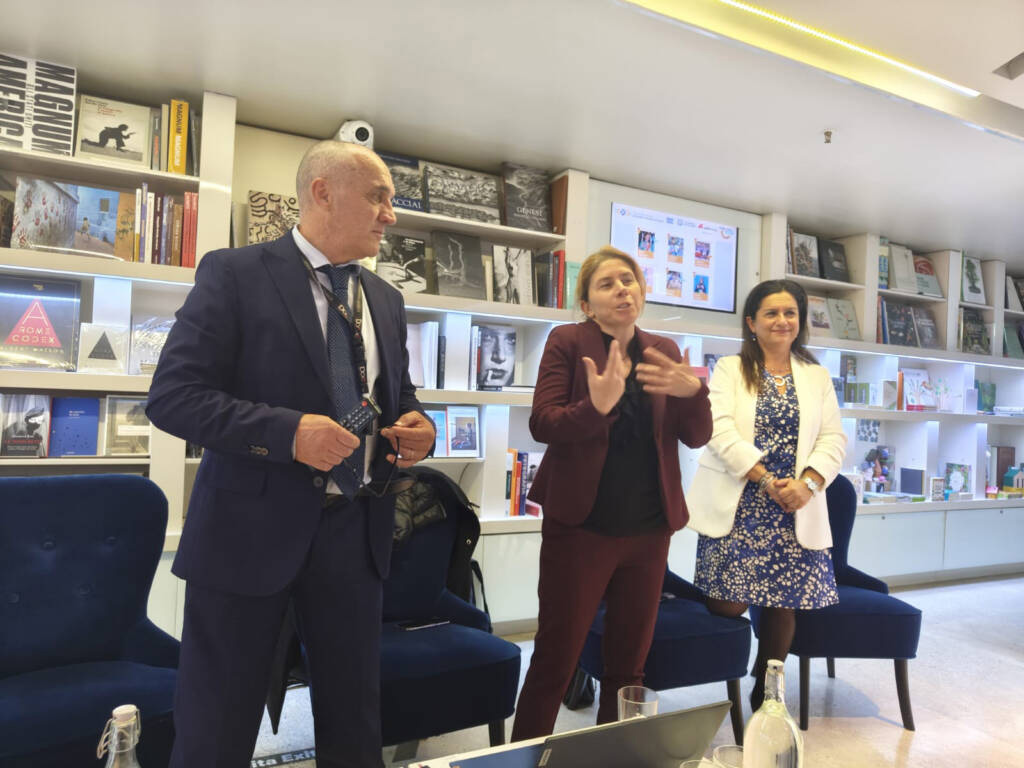 Momento del convegno organizzato dall’ONBD al Palazzo delle Esposizioni di Roma, con esperti, educatori e giovani riuniti per discutere strategie di prevenzione del bullismo e del disagio giovanile