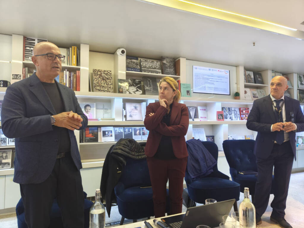 Momento del convegno organizzato dall’ONBD al Palazzo delle Esposizioni di Roma, con esperti, educatori e giovani riuniti per discutere strategie di prevenzione del bullismo e del disagio giovanile